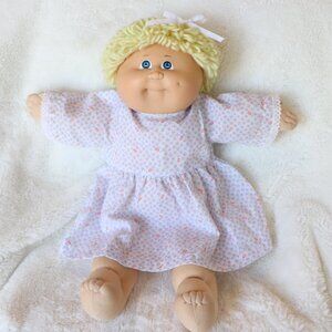 🥬Vintage Cabbage Patch Kid girl with blonde hair and blue eyes